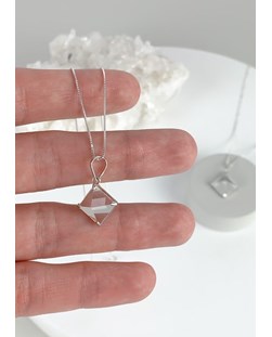 Colar Pirâmide Quartzo Cristal Prata 925