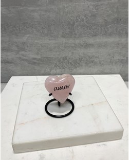 Coração Quartzo rosa Amor base de metal preta 59 a 85 gramas aproximadamente