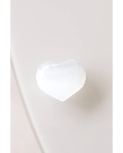 Coração Selenita Branca 30 a 43 gramas aprox.