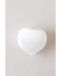 Coração Selenita branca 88 a 112 gramas aprox.