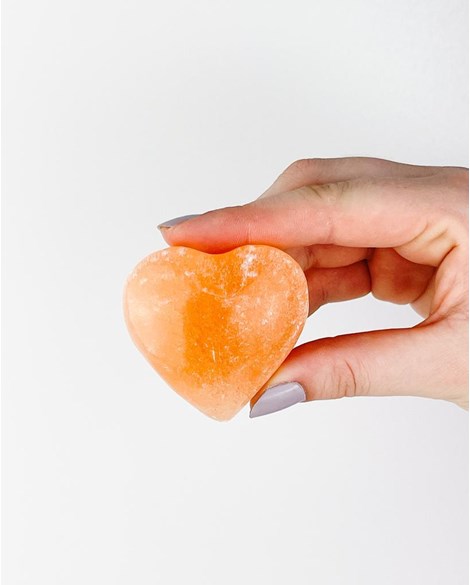 Coração Selenita laranja  80 a 89 gramas aprox.