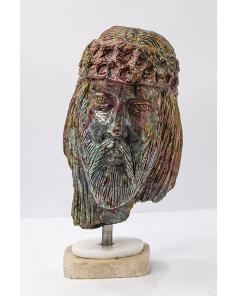 Escultura de Rubi Zoizita Face de Cristo na Base de Metal com Mármore 5,7Kg