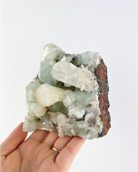 Pedra Apofilita com Heulandita na Matriz Bruta 610 gramas