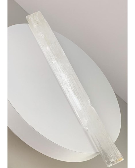 Pedra Bastão Selenita branca bruta 100 a 120 gramas aprox.