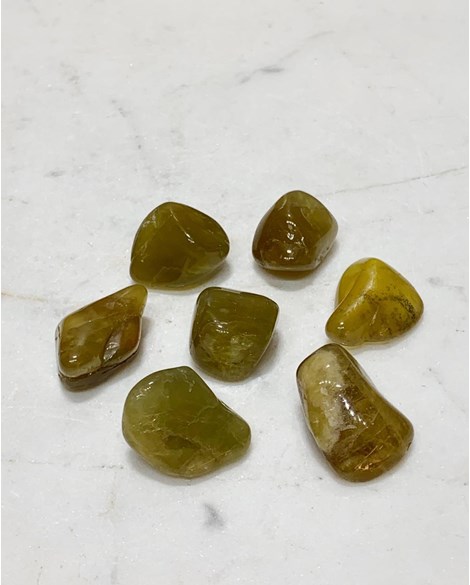 Pedra Berilo Amarelo rolada 5 a 7 gramas