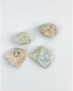 Pedra Berilo Bruto 30 a 95 gramas (aproximadamente)
