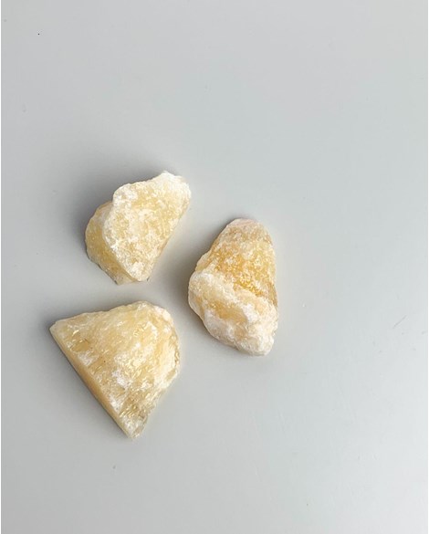 Pedra Calcita amarela bruta 12 a 18 gramas