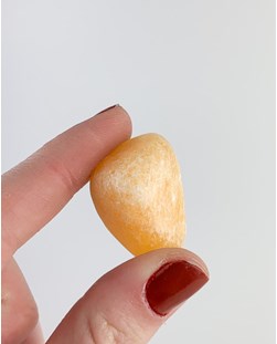 Pedra Calcita Amarela Rolada 16 a 21 gramas