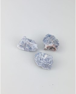 Pedra Calcita Azul bruta 62 a 79 gramas aprox.