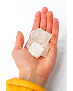 Pedra Calcita Ótica Bruta de 10 a 19 gramas