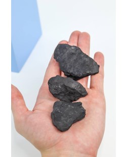 Pedra Carvão Mineral 16 a 23 gramas