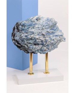 Pedra Cianita Azul Paraíba na Base de Madeira Branca 1,614 Kg