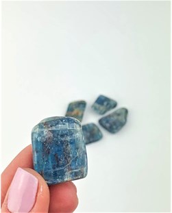 Pedra Cianita Azul Rolada 8 a 15 gramas