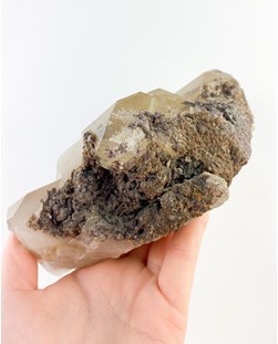 Pedra Citrino Natural com Inclusão de Lodolita e Mica Bruta 1,558kg