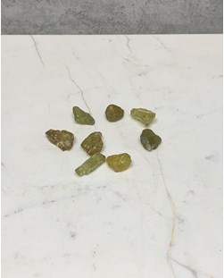 Pedra Crisoberilo Berilo Dourado Bruto 1,5 a 2,2 gramas