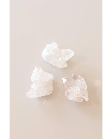 Pedra Cristal de Quartzo aglomerado bruto 18 a 26 gramas