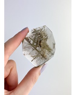 Pedra Cristal de Quartzo com Epidoto bruto 78 gramas