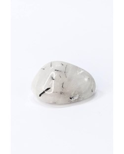 Pedra Cristal de Quartzo Grafitado rolado 30 a 39 gramas