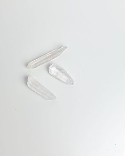 Pedra Cristal de Quartzo laser pontinha mini bruta 2,0 a 3,9 gramas
