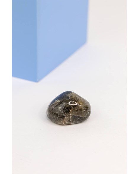 Pedra de Quartzo com Turmalina Verde Rolado 12 a 17 gramas
