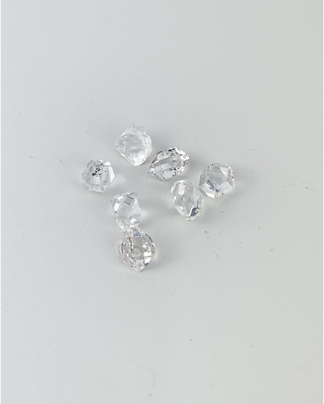 Pedra Diamante Herkimer bruto 0,8 a 1,3 gramas aprox.