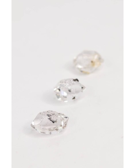 Pedra Diamante Herkimer bruto 1,8 a 2,5 gramas aprox.