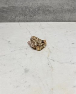 Pedra Feldspato bruto 12 a 16 gramas