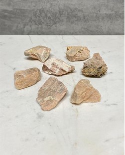Pedra Feldspato bruto 12 a 16 gramas