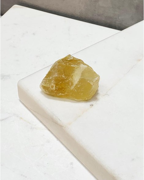 Pedra Fluorita Amarela bruta 100 a 120 gramas