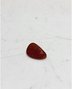 Pedra Goldstone marrom rolada (produzida) 7 a 10 gramas