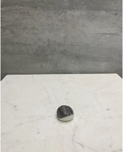 Pedra Jaspe Concha Preto com Branco Rolado 9 a 12 gramas