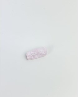 Pedra Kunzita rosa bruta 5 a 6 gramas