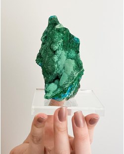 Pedra Malaquita Bruta Natural Fibrosa com Base Acrílico 225 gramas