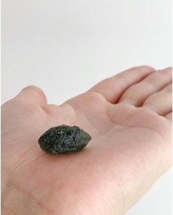 Pedra Moldavita 22 quilates bruta 4 a 5 gramas 