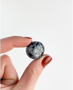 Pedra Obsidiana Flocos de Neve rolado 11 a 14 gramas