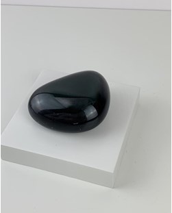 Pedra Obsidiana Preta Forma Livre Polida 97 gramas aprox.