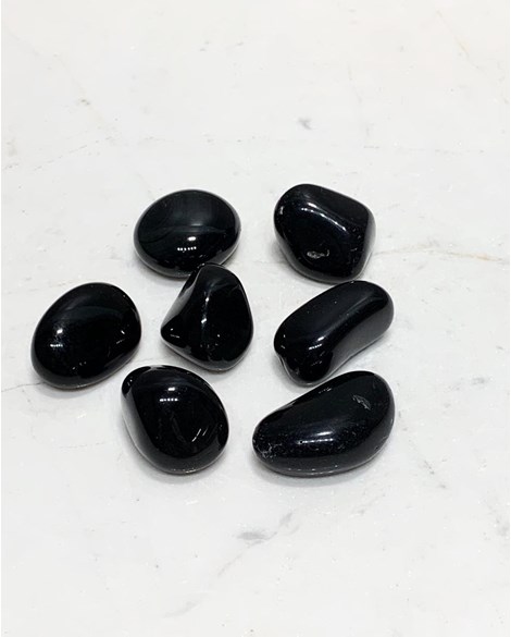 Pedra Obsidiana Preta Rolada 11 a 15 gramas