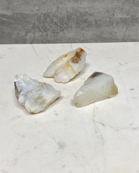 Pedra Opala branco bruto 50 a 54 gramas