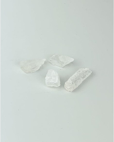 Pedra Petalita branca bruta 3 a 4 gramas (aproximadamente)