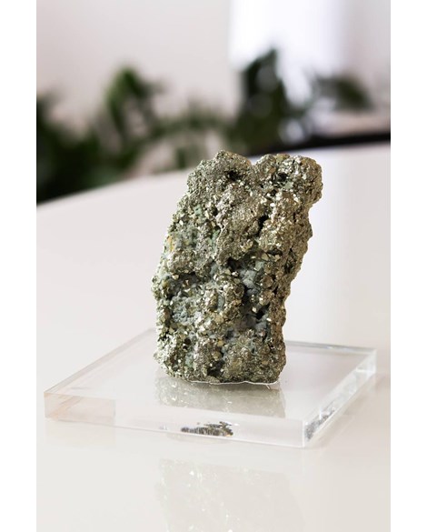Pedra Pirita Bruta na Base Acrilica 334 gramas