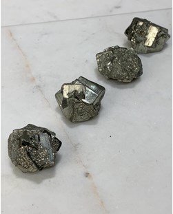 Pedra Pirita com formação natural bruta 24 a 30 gramas