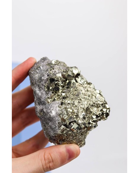 Pedra Pirita Formação Natural 736 gramas