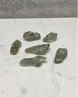 Pedra Prasiolita natural bruta Ametista verde Amegreen 7 a 9 gramas