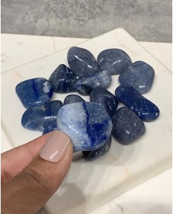 Pedra Quartzo Azul rolado 14 a 29 gramas