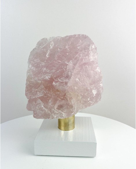 Pedra Quartzo Rosa na Base de Madeira Branca 832 gramas a 1kg