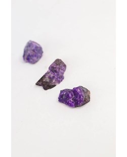 Pedra Sugilita Bruta 4 a 5 gramas
