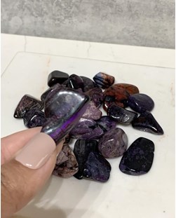 Pedra Sugilita rolada 4 a 5 gramas