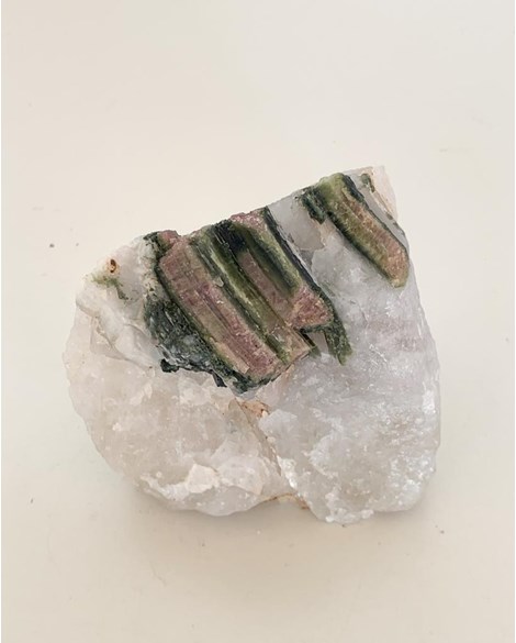 Pedra Turmalina Melancia no Quartzo Bruto Bicolor 461 gramas
