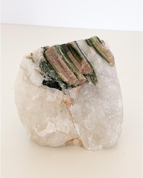 Pedra Turmalina Melancia no Quartzo Bruto Bicolor 461 gramas