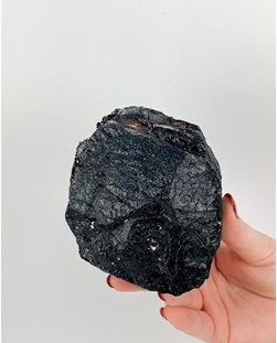 Pedra Turmalina Negra Bruta 445 a 495 gramas aproximadamente
